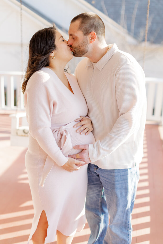 outdoor family photos full of laughter and connection