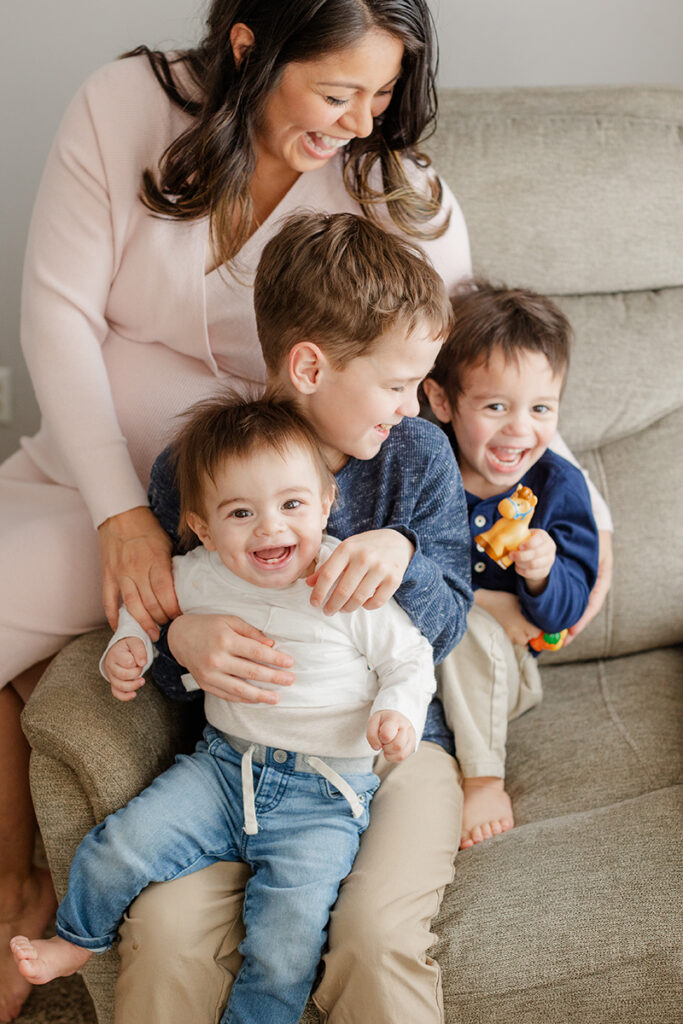 Playful Maternity and Family Photos in Little Rock